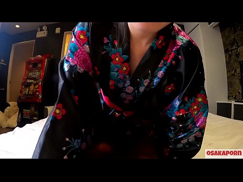 ❤️ Ung cosplay tjej älskar sex till orgasm med en spruta i en hästskötare och en avsugning. Asiatisk tjej med hårig fitta och vackra bröst i traditionell japansk dräkt i amatörvideo som visar onani med knullleksaker. Sakura 3 OSAKAPORN. Hård porr at us ﹏